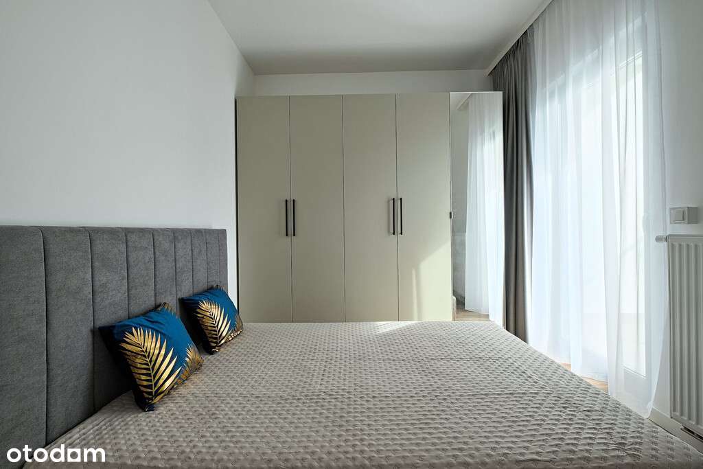 Dwustronne, wysokie, 2- balkony-9