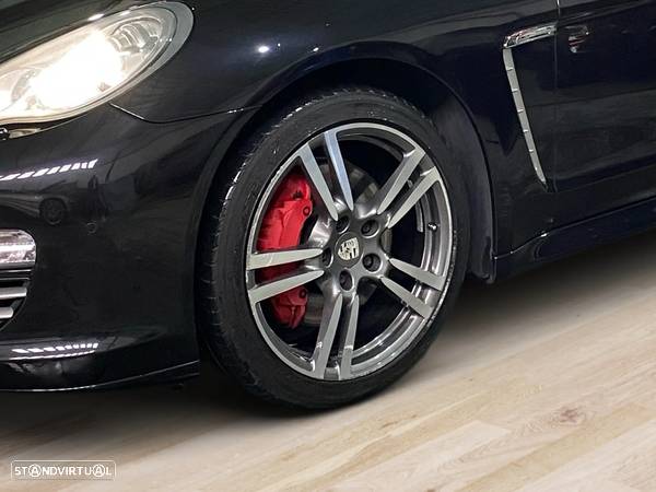 Porsche Panamera Platinum Edition - 6