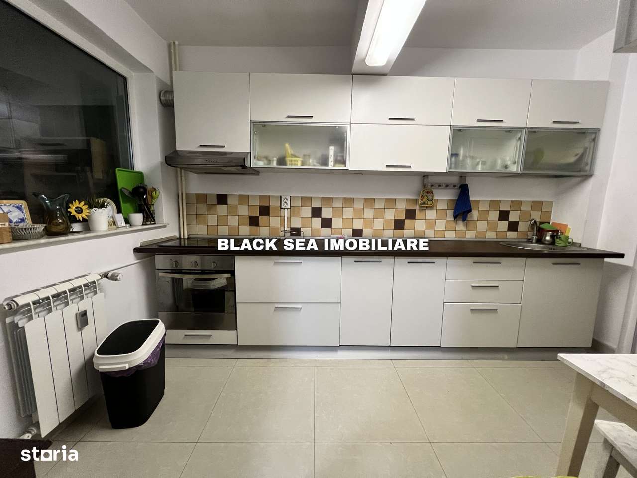 Apartament 3 camere renovat modern – zona CENTRU- aproape de plaja - Imagine principală: 3/7