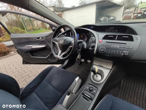 Honda Civic 1.8 Executive - 14