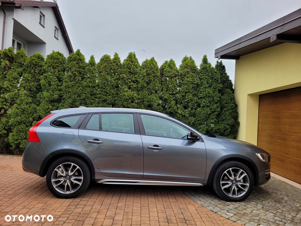 Volvo V60 Cross Country D4 Drive-E Momentum - 6