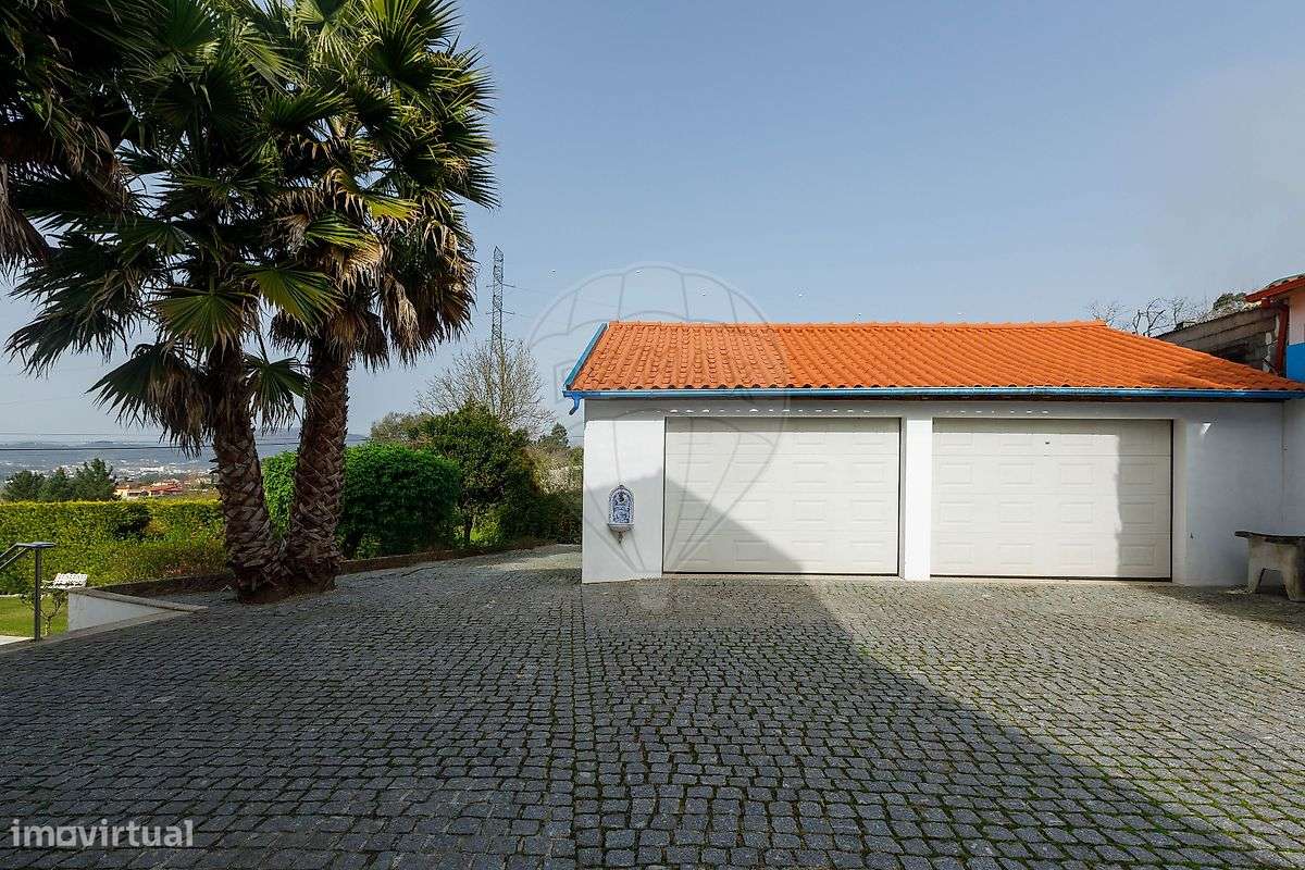 Moradia T8 para venda-8