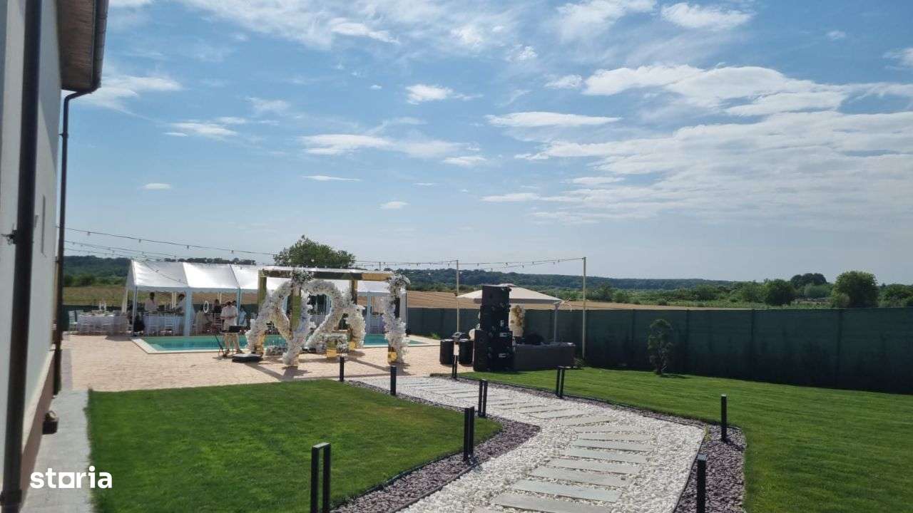 Vila Petreceri / Locatie evenimente ~ FARA VECINI, cununii, botezuri - Imagine principală: 5/8