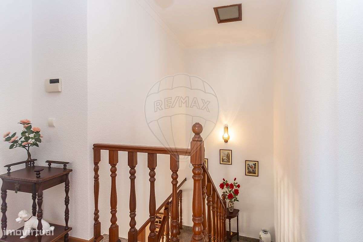 Moradia T4 para venda-45