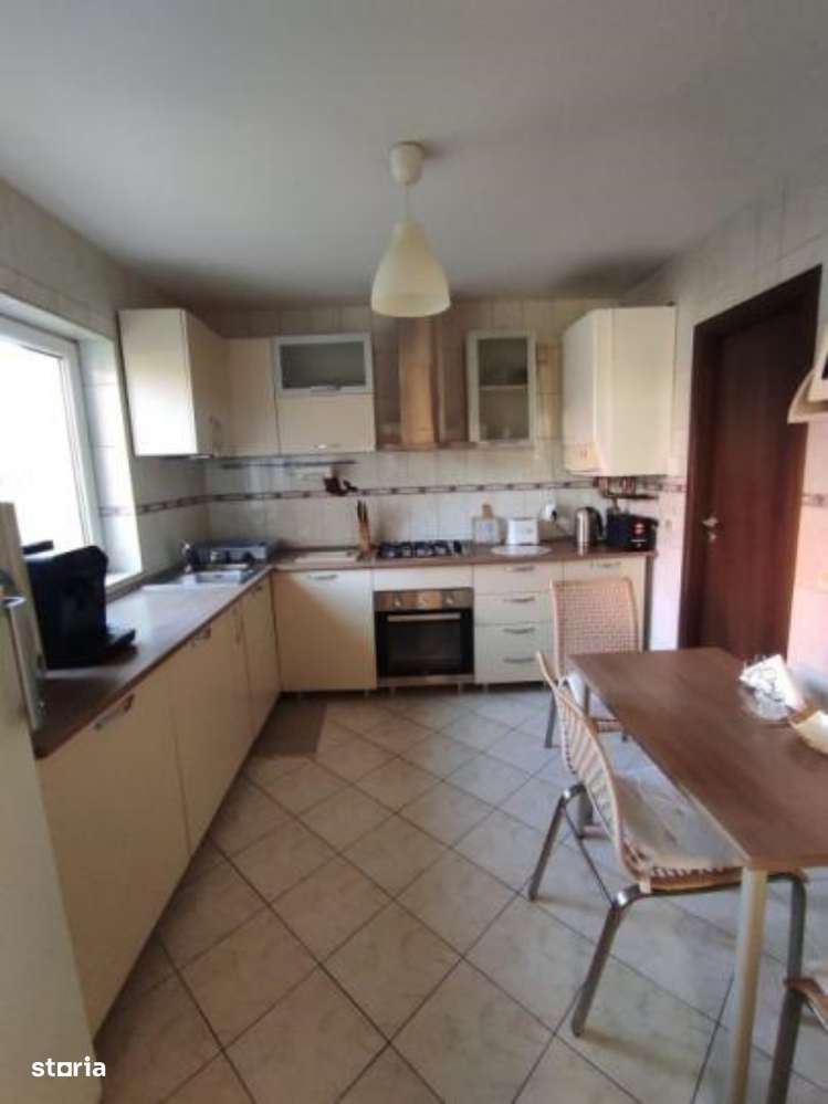 Casa de vanzare – Domnesti, 4 camere-6