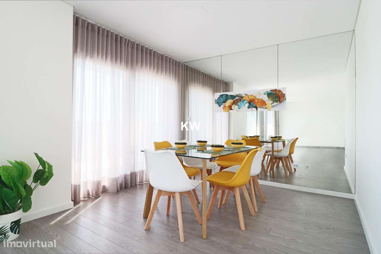 Penthouse T4 com vista Mar e terraço de 360º com 160 m2, em Carcavelos - Grande imagem: 4/27