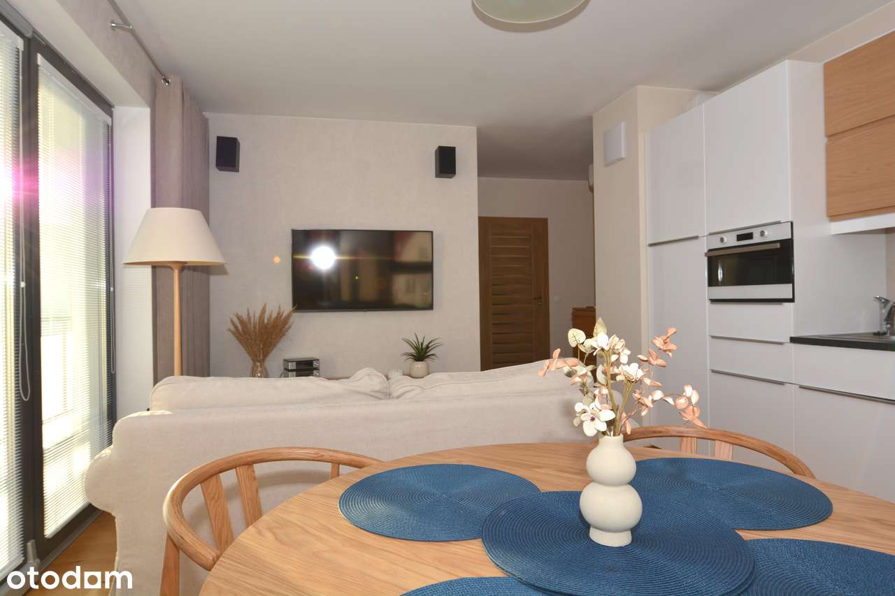 Apartament z widokiem na morze | Vento Apartamenty | duży balkon-6
