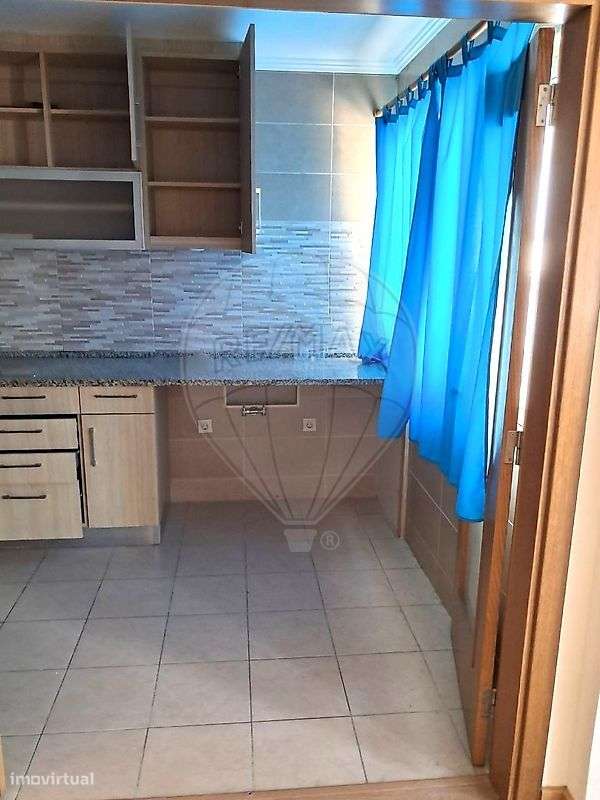 Apartamento T2 para arrendamento - Grande imagem: 4/7