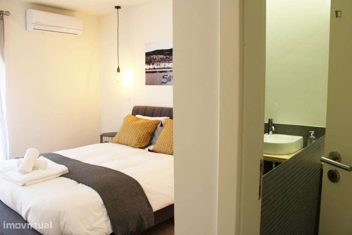 Apartamento com 3 quartos - localizado em Montes Claros Coimbra - Grande imagem: 2/10