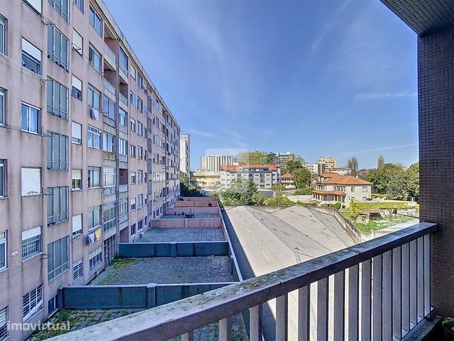 Apartamento T4 com Varandas - Casa da Música, Porto-32