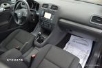 Volkswagen Golf 1.6 TDI DPF Comfortline - 26