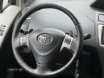 Toyota Yaris 1.33 VVT-i High Pack+NAVI MM - 14