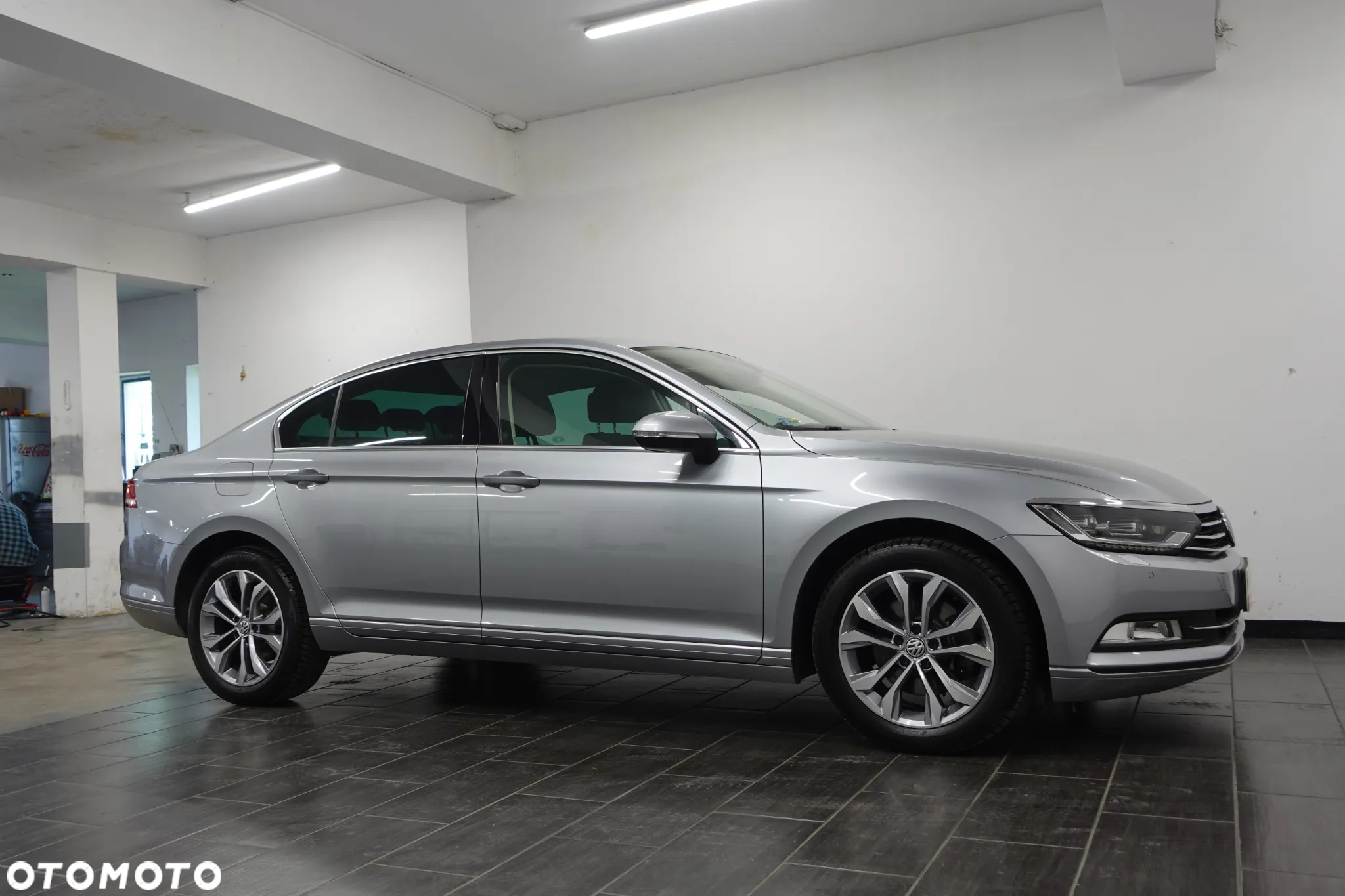 Volkswagen Passat 1.8 TSI BMT Comfortline - 11