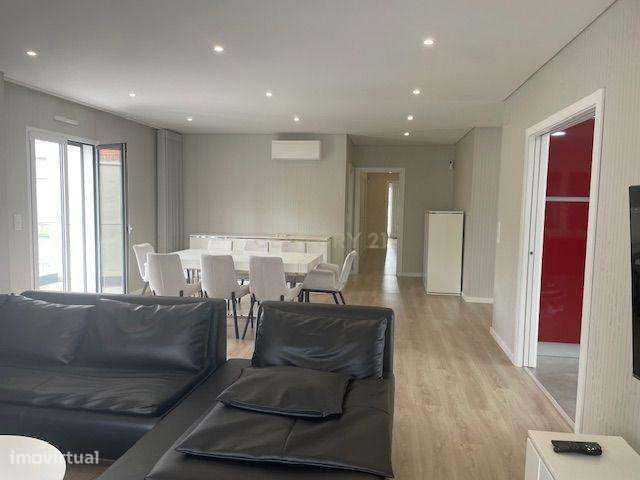 Apartamento T5 em Sacavém, Loures com Vista Panorâmica - Grande imagem: 3/24