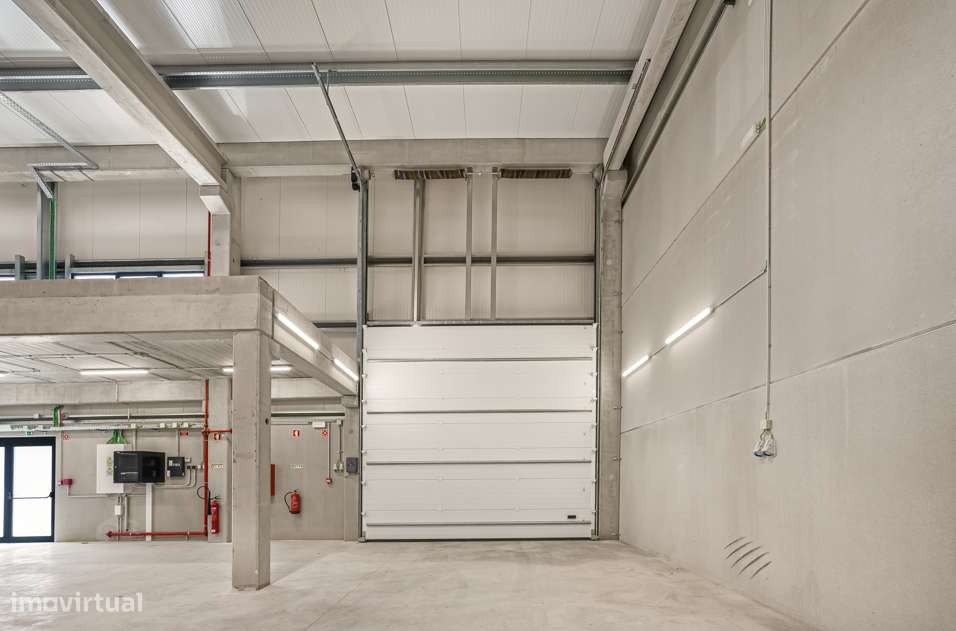 Armazém em rentabilidade à venda , Quinta de Matos-8