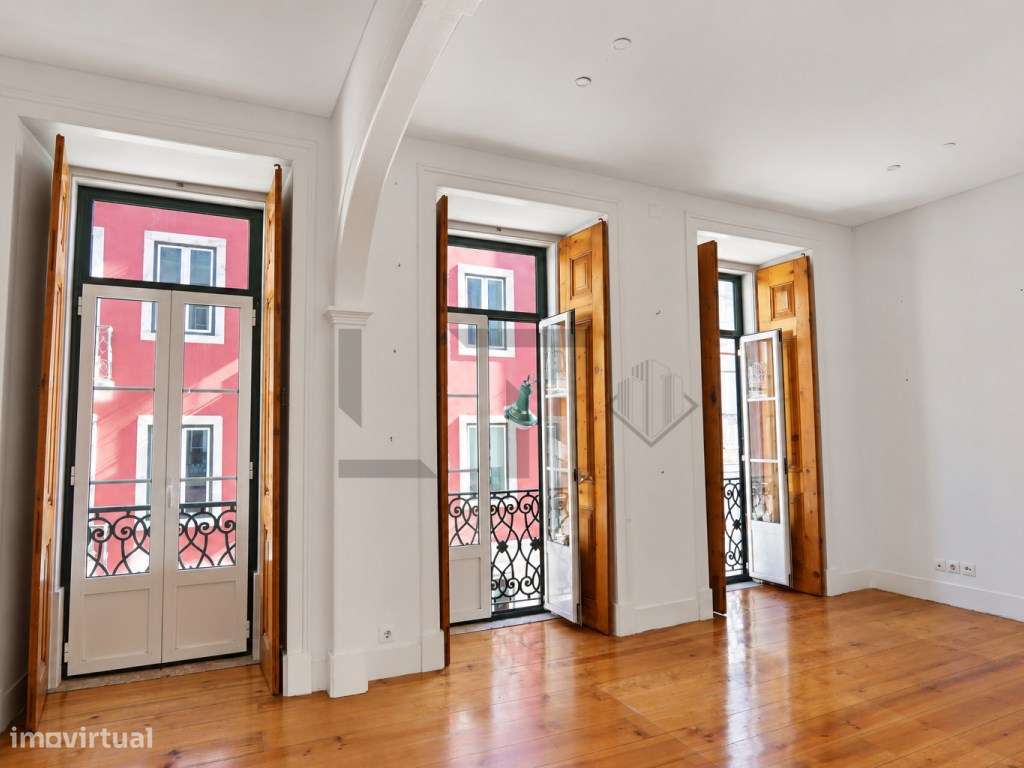 Apartamento T3+1 com Pátio Privado a 2 passos da Av. da LIberdade p...-7