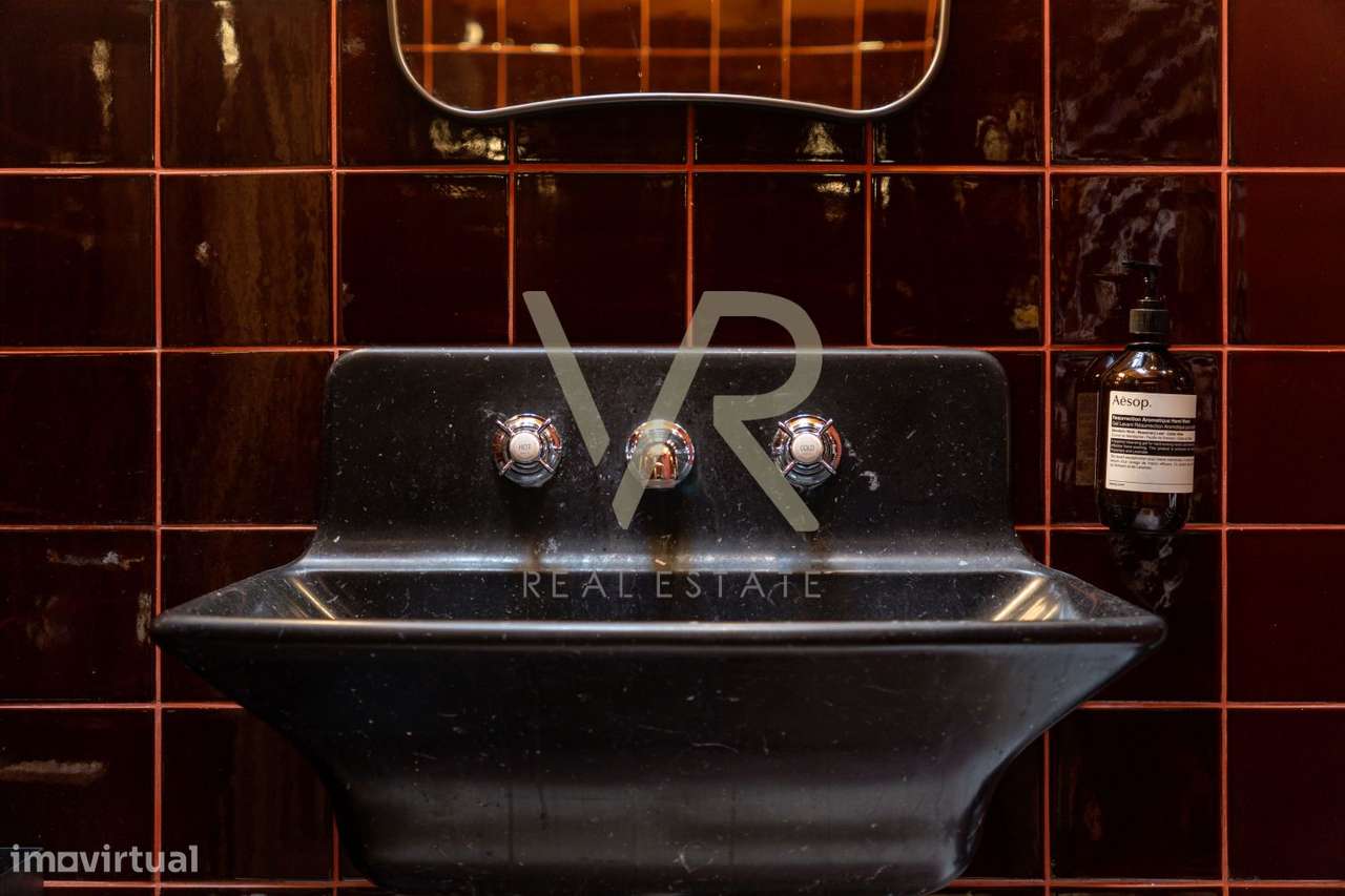 Loft único num edifício histórico de 1906 – charme, luz e exclusi-11