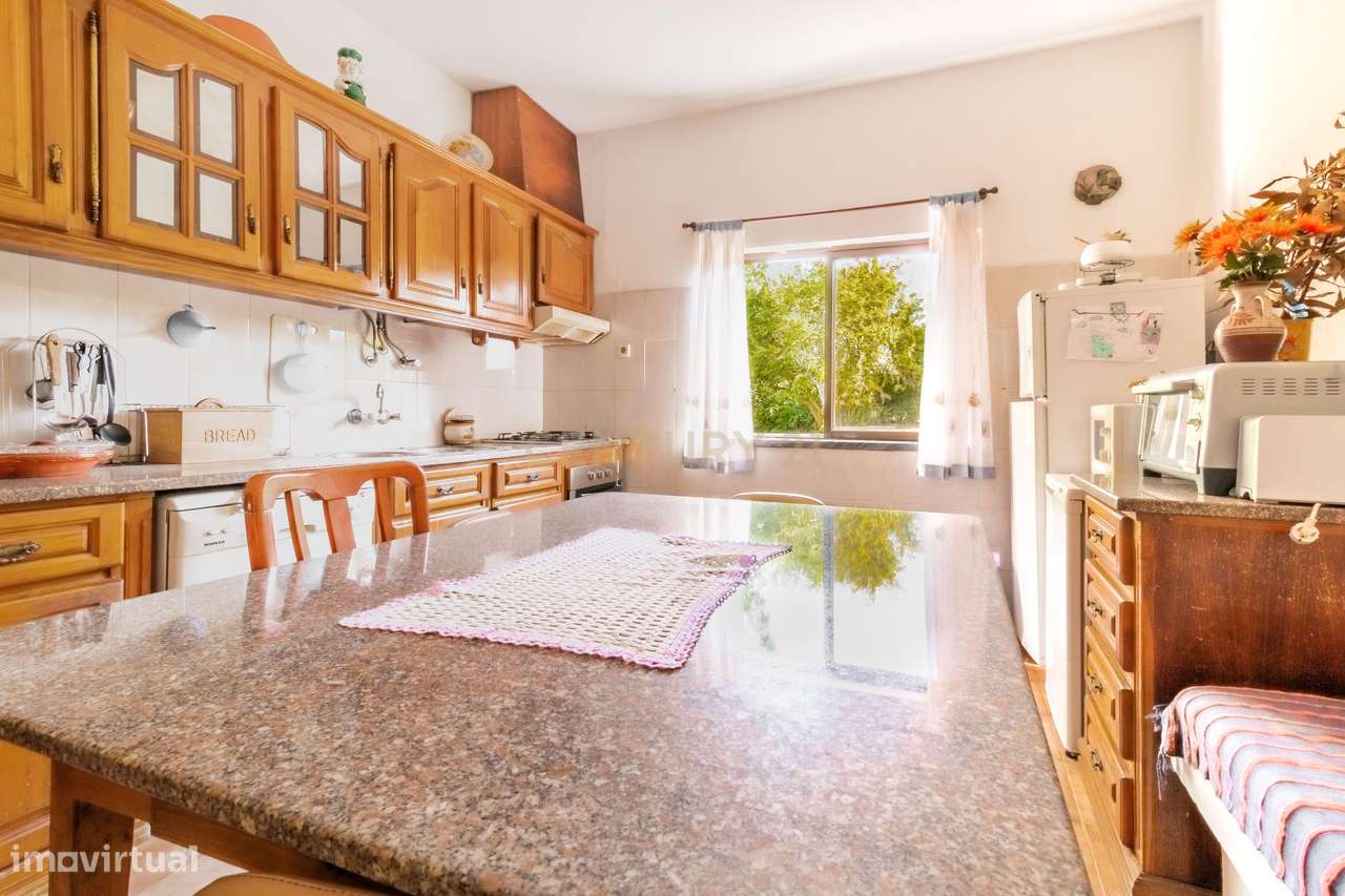 Casa T2 em Fernão Ferro, Seixal - Oportunidade Única!-14