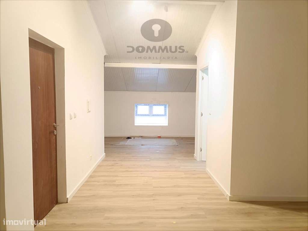 Apartamento T2 Duplex totalmente remodelado-29