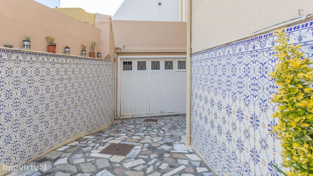 Quarto - localizado em Foz do Douro Porto - Grande imagem: 3/6