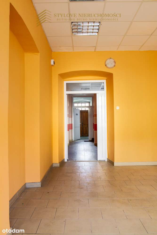 Lokal handlowo-usługowy 188 m² w centrum Brzozowa-7