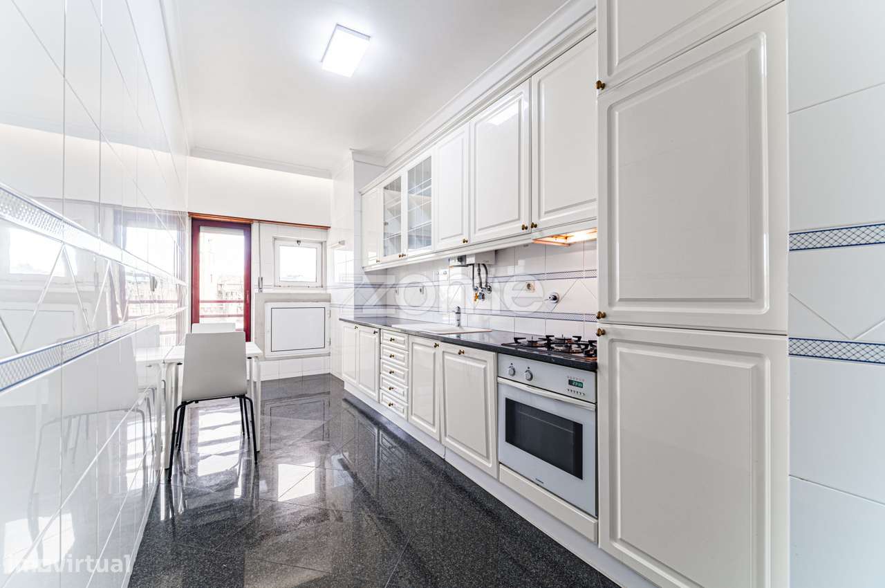 T2 para Arrendamento com garagem junto ao El Corte Inglês - Grande imagem: 5/21