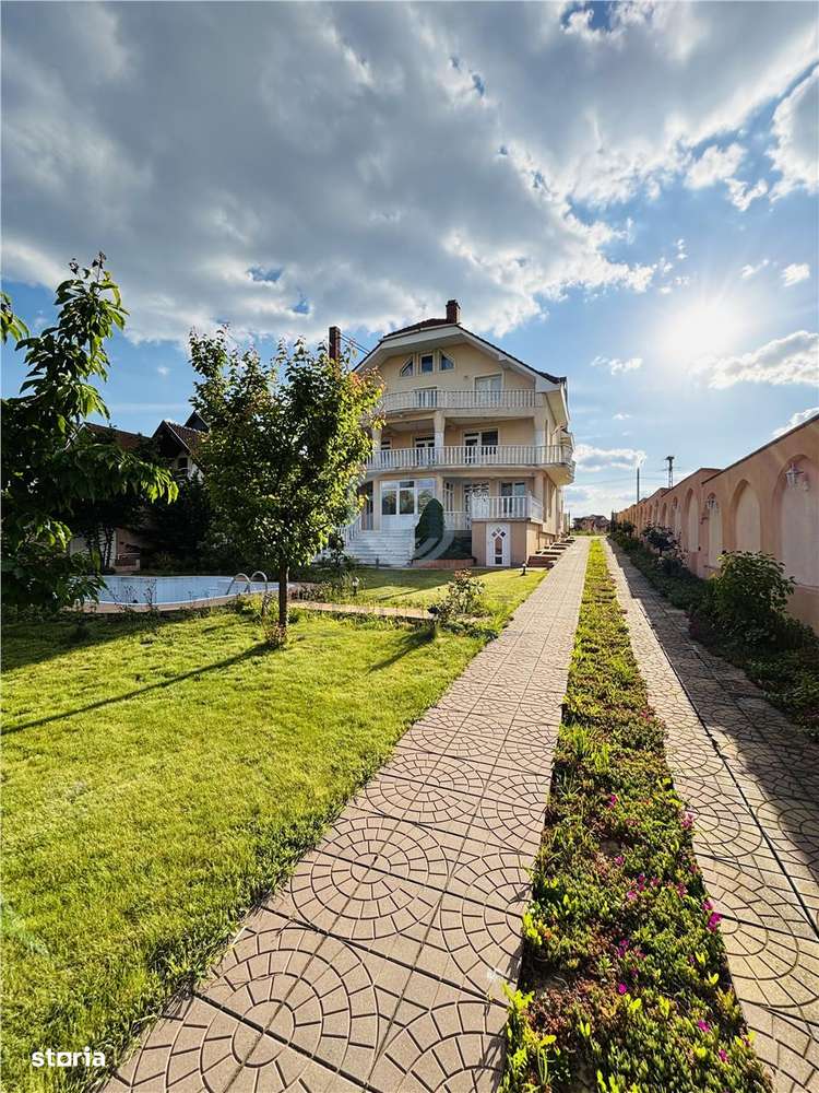 VILA CU 14 CAMERE SI 3405 MP TEREN IN SANMARTIN - Imagine principală: 4/20