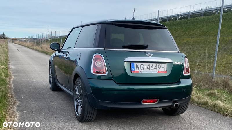 MINI Cooper Standard - 4