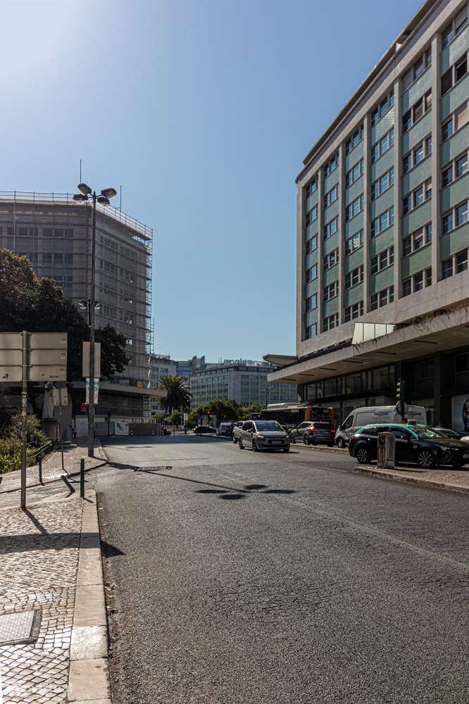 Prédio com PIP Aprovado em Localização Prime de Lisboa-13