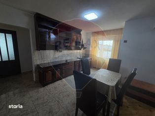 Apartament cu 3 camere in centru orasului Salonta - Imagine principală: 4/19