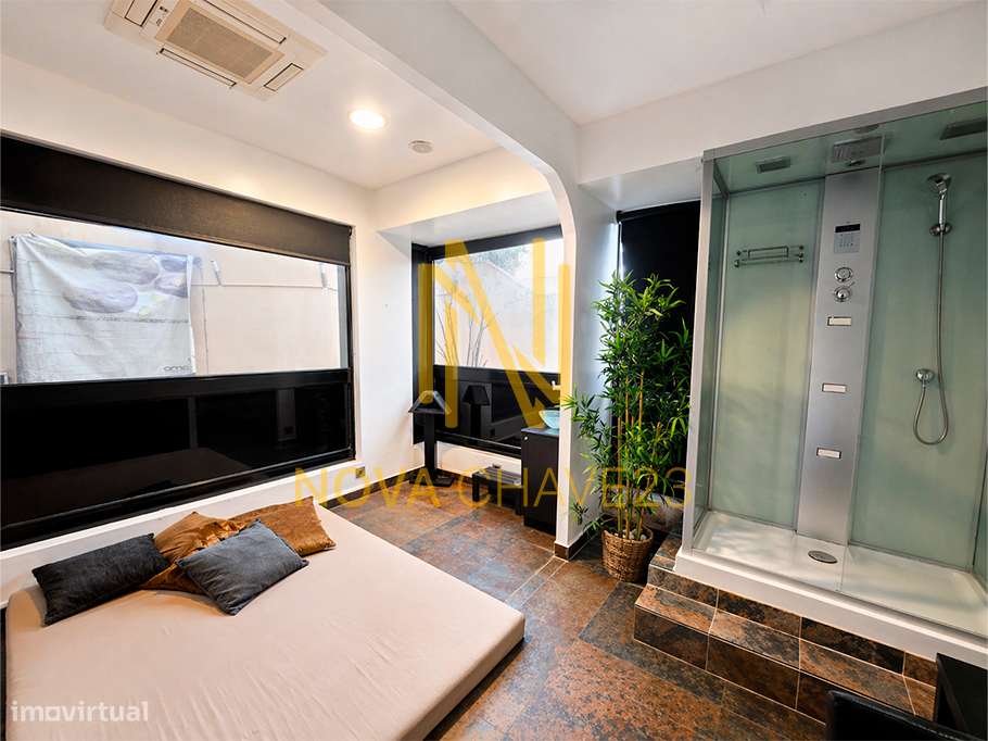 Oportunidade Única na Parede - Loja convertida em Habitação - Ap. T2-10