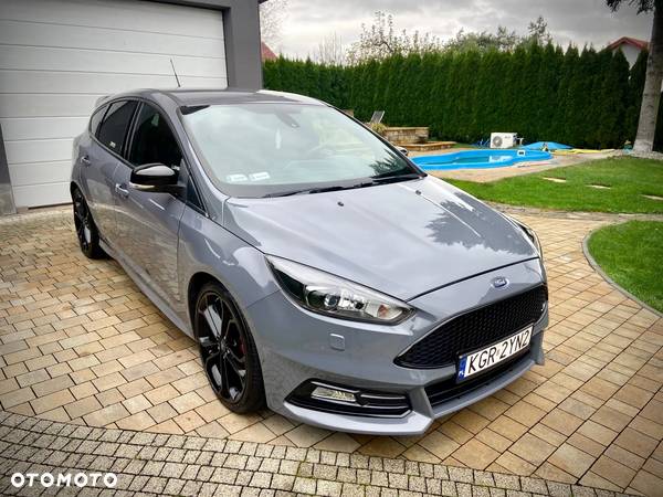 Ford Focus 2.0 TDCi ST-2 - 3