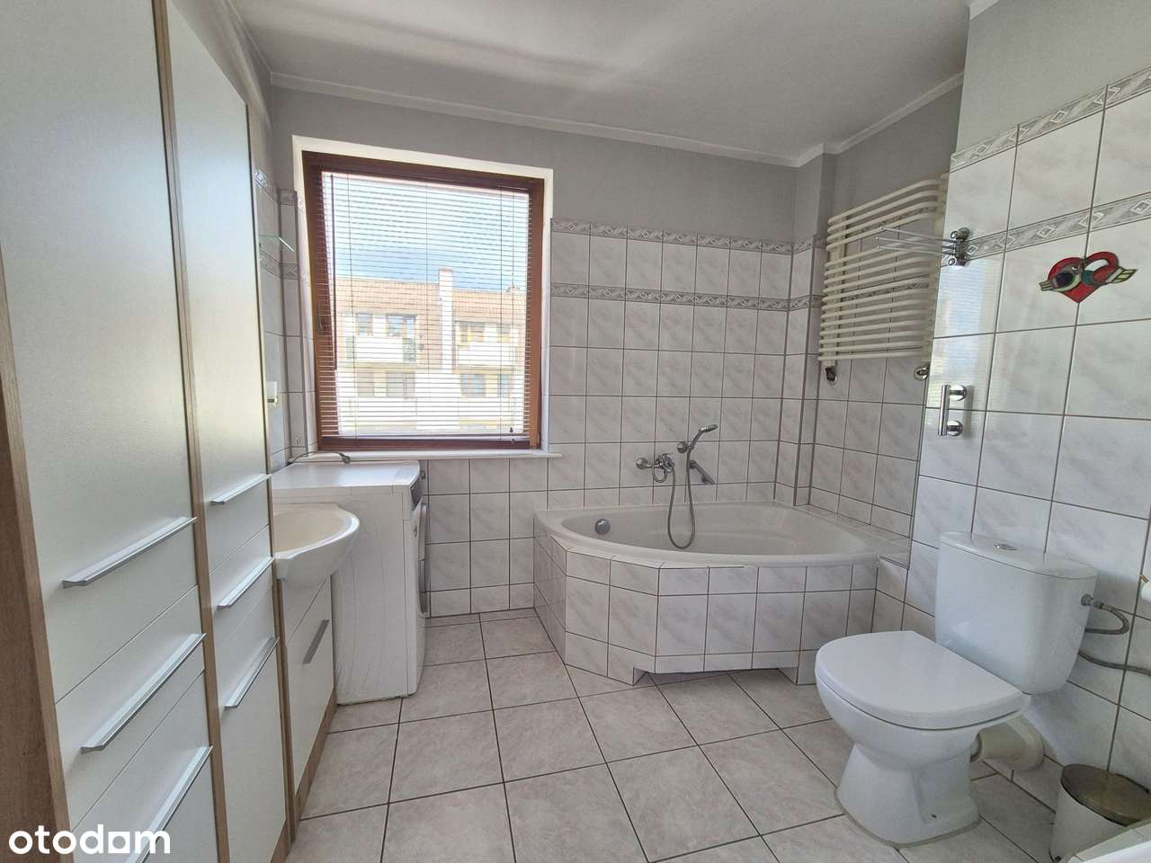 3 pokojowe mieszkanie/pow. 75 m2/ II-piętro/ klimatyzacja, oc miejskie-15