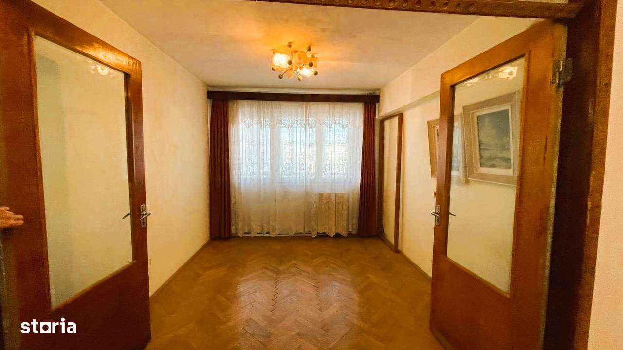 De Vanzare apartament cu 3 camere dec. in Galati, Piata Ancora - Imagine principală: 5/11