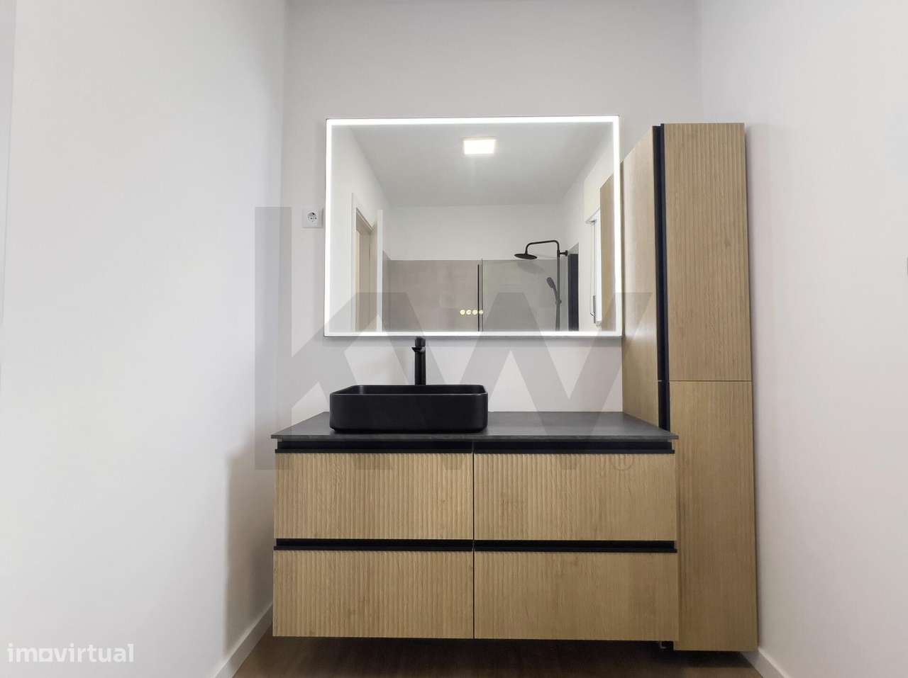 Apartamento T4 Renovado no Planalto – Santarém-18