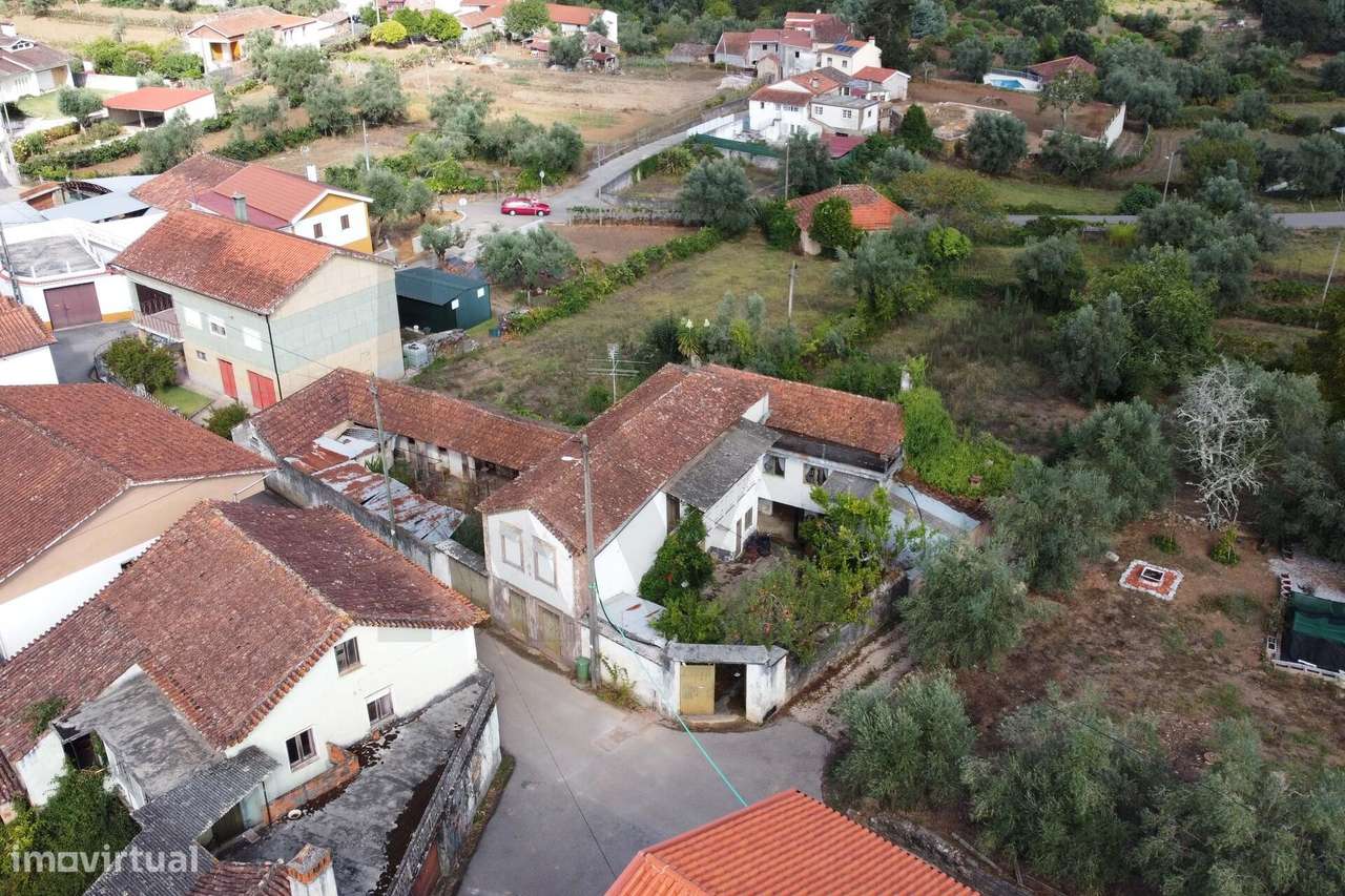 Moradia com Anexos, Terrenos e Casa de Apoio Agrícola | Casais – Vila - Grande imagem: 3/46