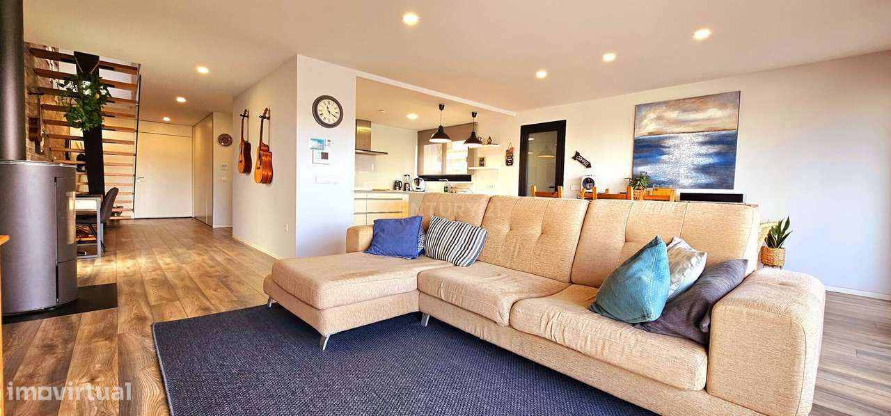 Moradia Moderna com Quatro Quartos em Beiriz - Grande imagem: 5/51