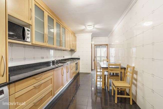 Apartamento T4 no Centro de Braga-19