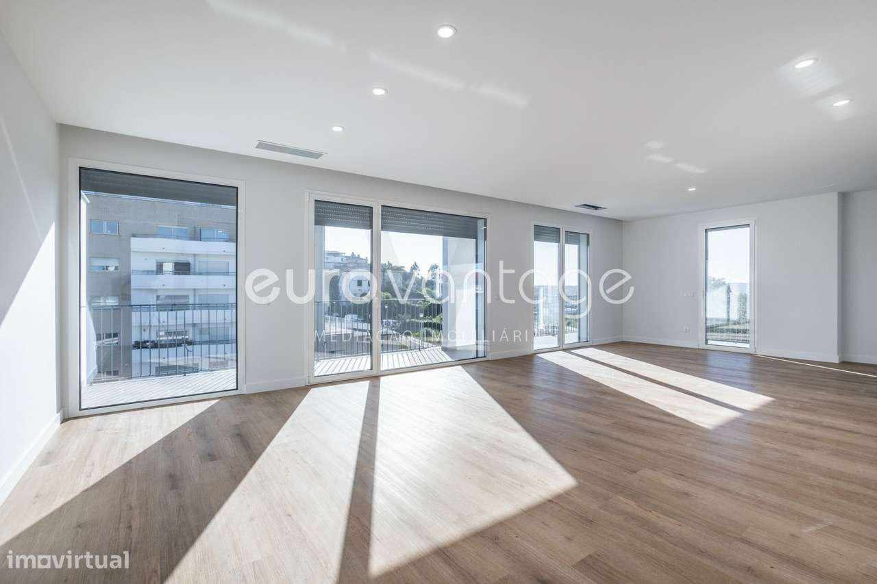 Apartamento T3 Duplex - Grande imagem: 2/34