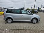 Volkswagen Touran 1.6 FSI Basis - 7