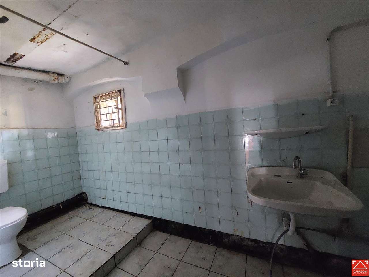 Casa cu spatiu comercial, zona Intim-16