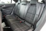 Mercedes-Benz CLA 180 7G-DCT Urban - 22