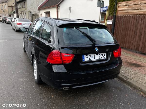 BMW Seria 3 318d Touring - 4