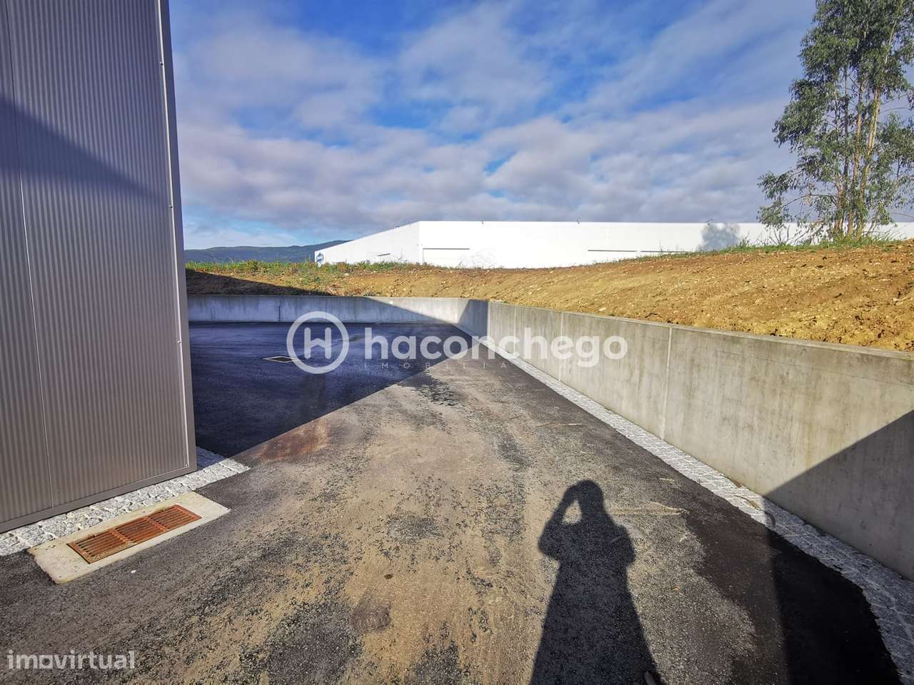 Pavilhão industrial com 966 m2 em Lijó, Barcelos-5