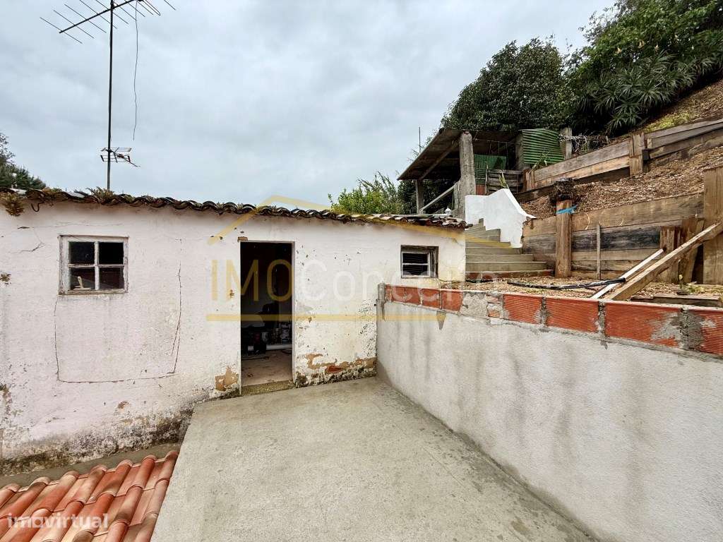 Moradia Terrea| Espaco exterior| Anexo - Grande imagem: 4/22