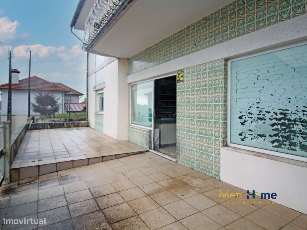 Moradia de 4 frentes em Perosinho-56