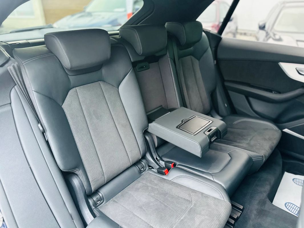 Audi Q8 3.0 55 TFSI e quattro Tiptronic - 33