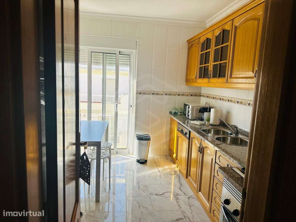 Apartamento T2 para arrendamento anual em Vila Real de Santo Antóni... - Grande imagem: 3/16