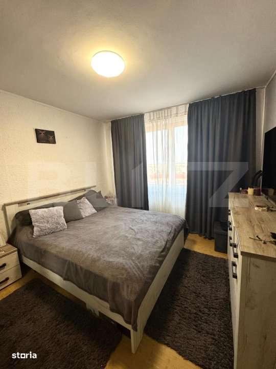 Apartament 3 camere,Decomndat, de vanzare - Imagine principală: 2/7