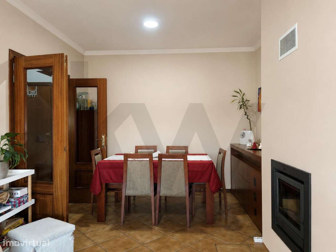 Apartamento T2 +2 Duplex em Aradas - Bonsucesso, com terraço, quintal-16